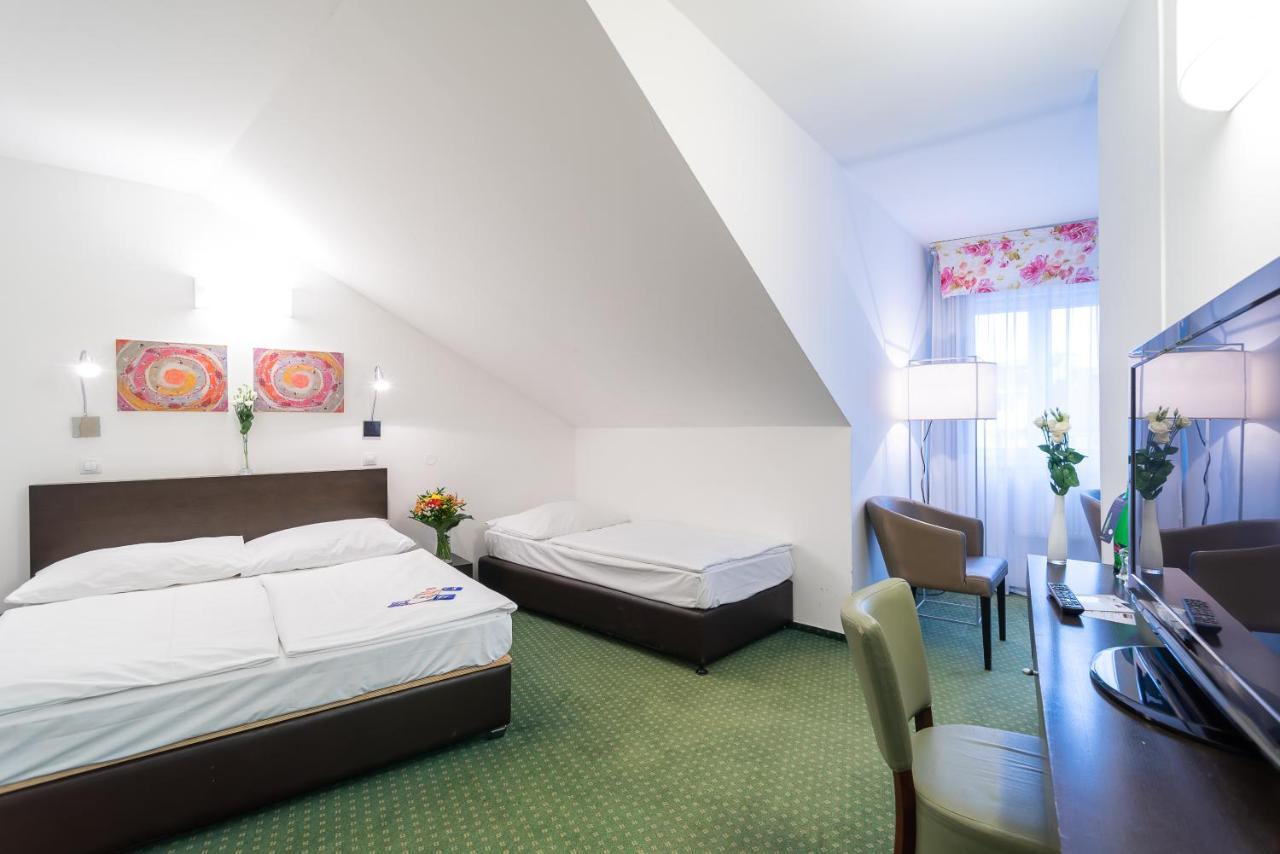 Hotel Vitkov 프라하 외부 사진